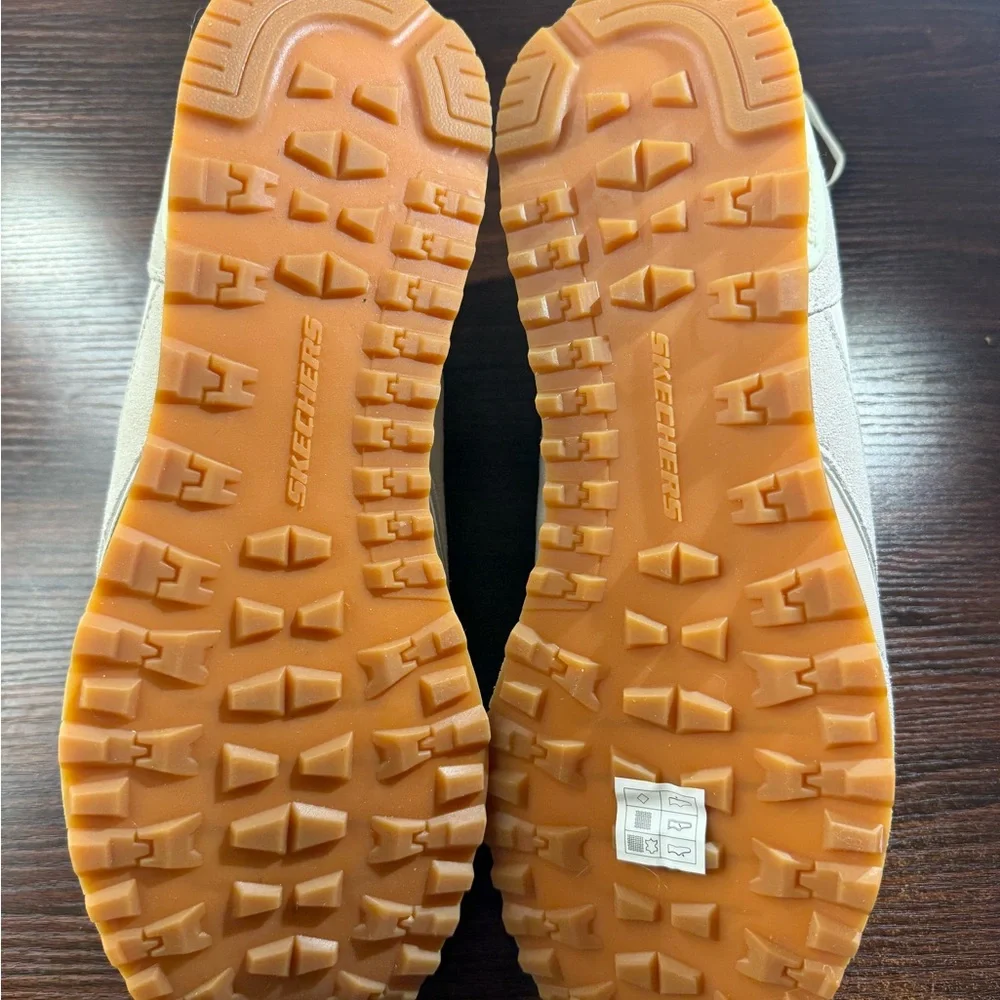 Skechers Men’s OG 85 - Fresh & Kewl Light Sneakers in Natural - Picture 5 of 5